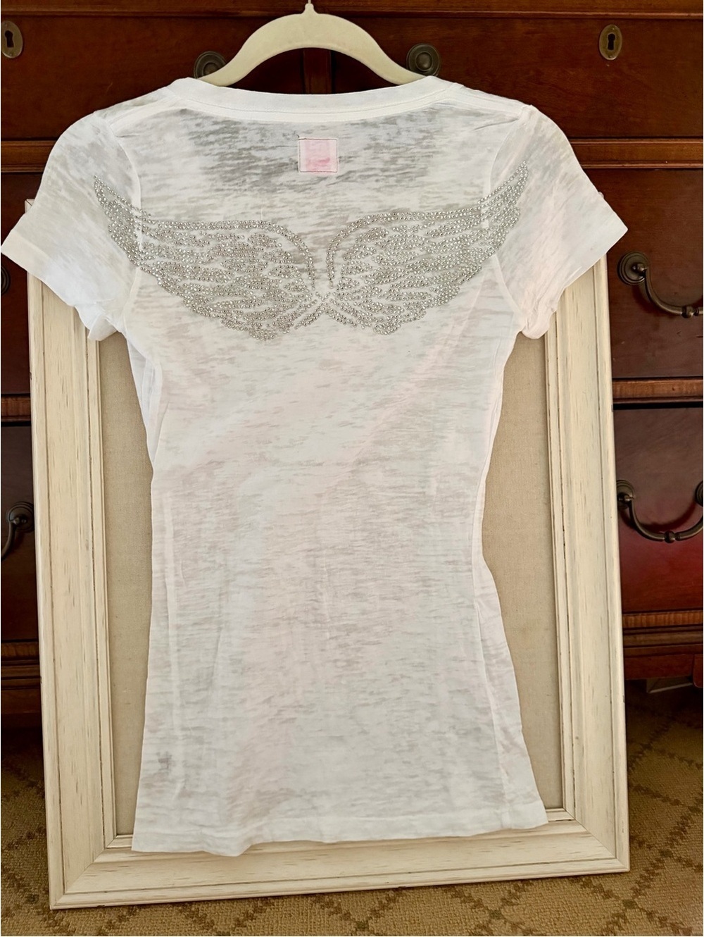 e.vil white burnout t-shirt w angel rhinestone graphics NWOT S